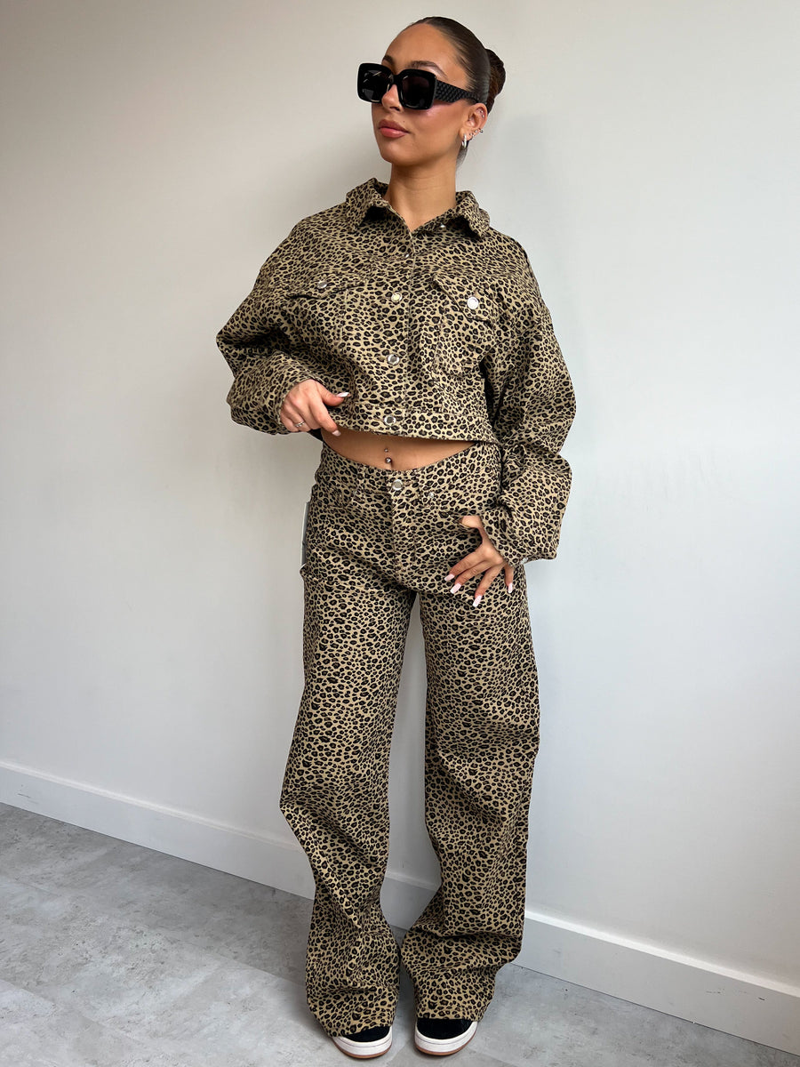 VOGUE™ - Wijde jeans met luipaardprint